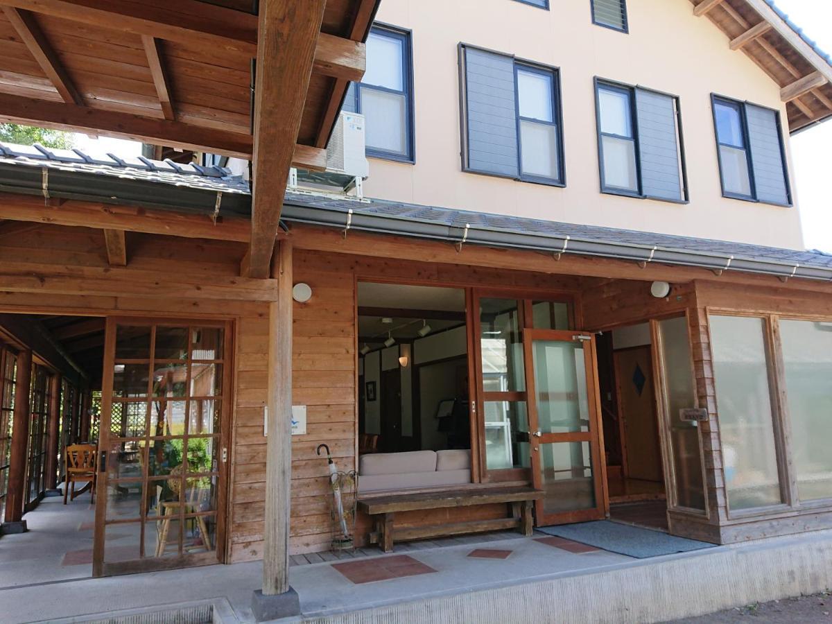 Bed and Breakfast Yufuin Flora House Exterior foto